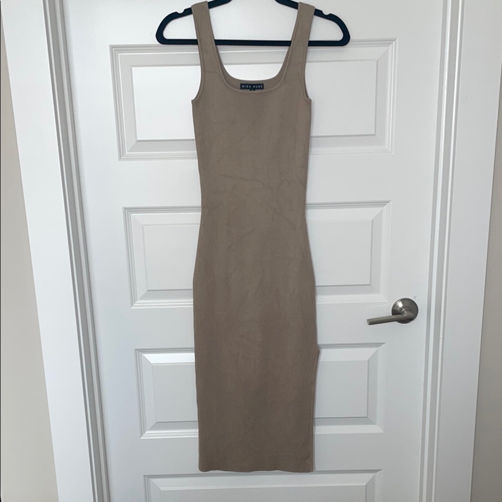 Taupe Square Neck Sleeveless Midi Dress